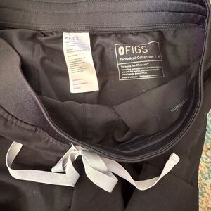 Figs black pant medium